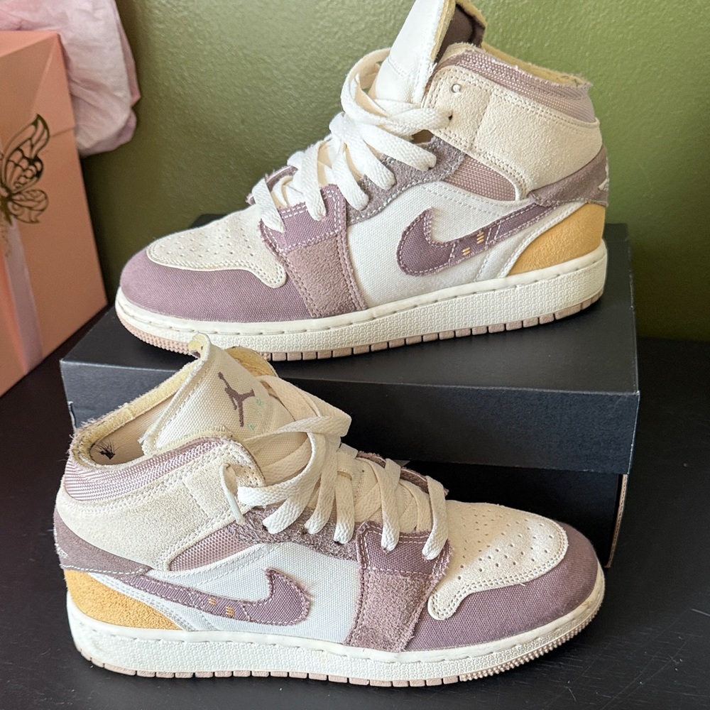 Air Jordan 1 Mid SE Craft 4.5y GS